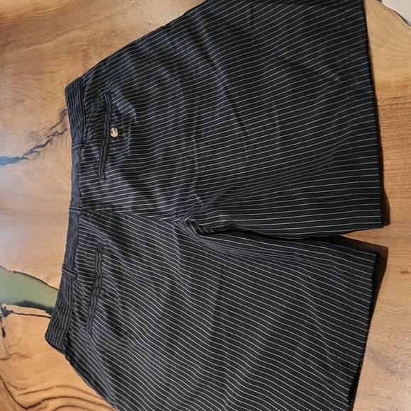 Men's shorts - Picture 3 of 4